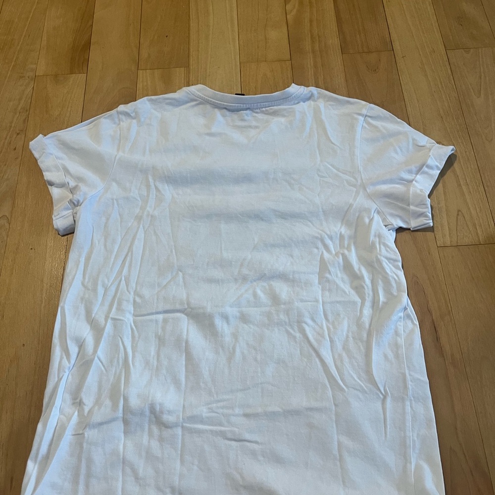 White Graphic T-Shirt Love Henri Design vintage like new Henri Bendel med/large - Picture 6 of 6